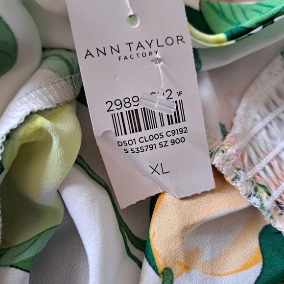 ANN TAYLOR flutter short sleeve smocked top summer floral light beachy resort XL - Picture 3 of 6